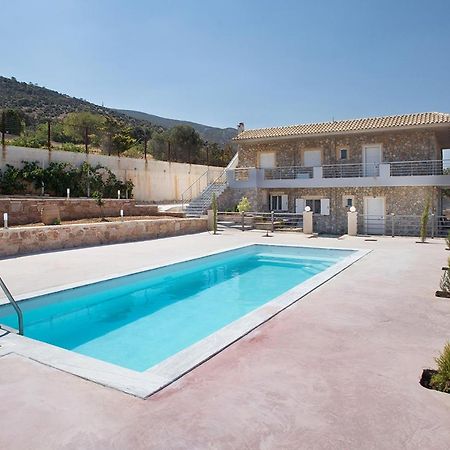 Σπίτι Με Θέα Villa Kalivia Thorikou Exteriör bild