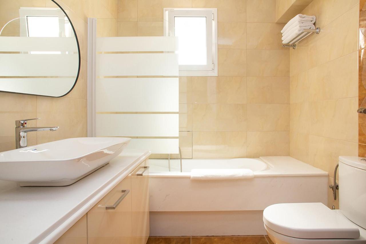 Σπίτι Με Θέα Villa Kalivia Thorikou Exteriör bild