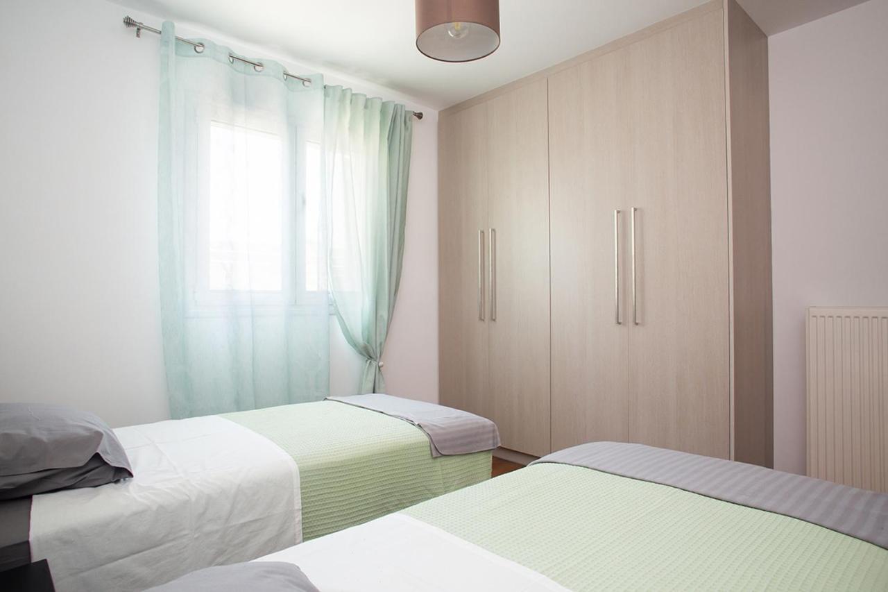 Σπίτι Με Θέα Villa Kalivia Thorikou Exteriör bild