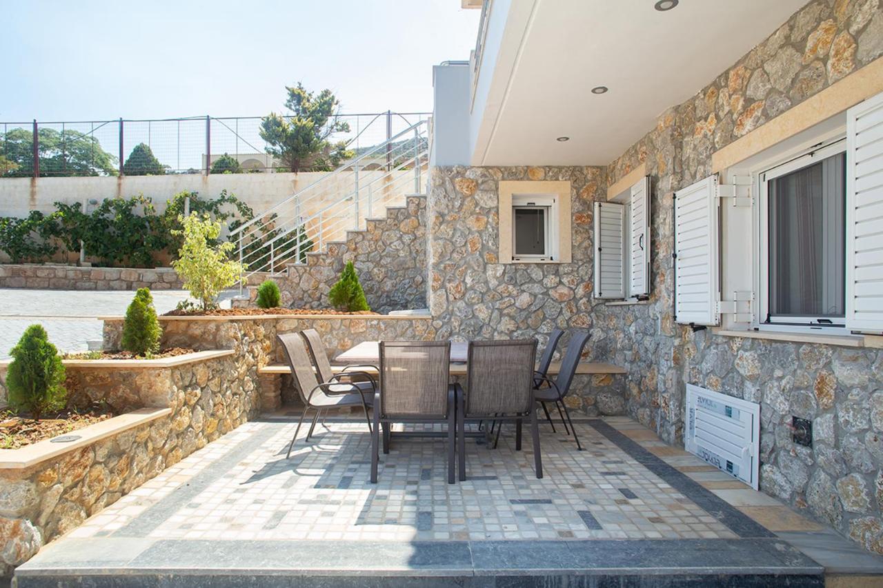 Σπίτι Με Θέα Villa Kalivia Thorikou Exteriör bild