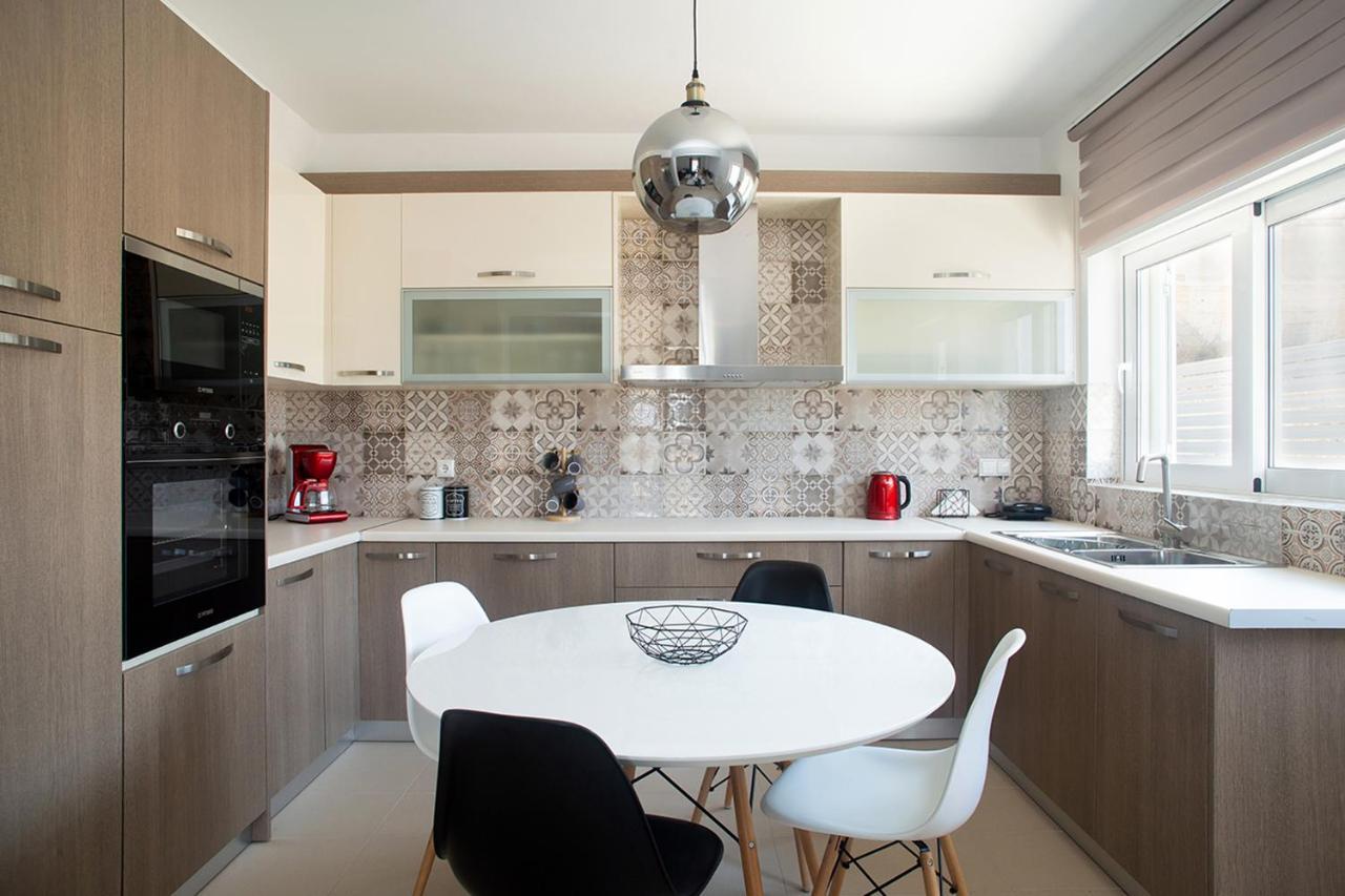 Σπίτι Με Θέα Villa Kalivia Thorikou Exteriör bild